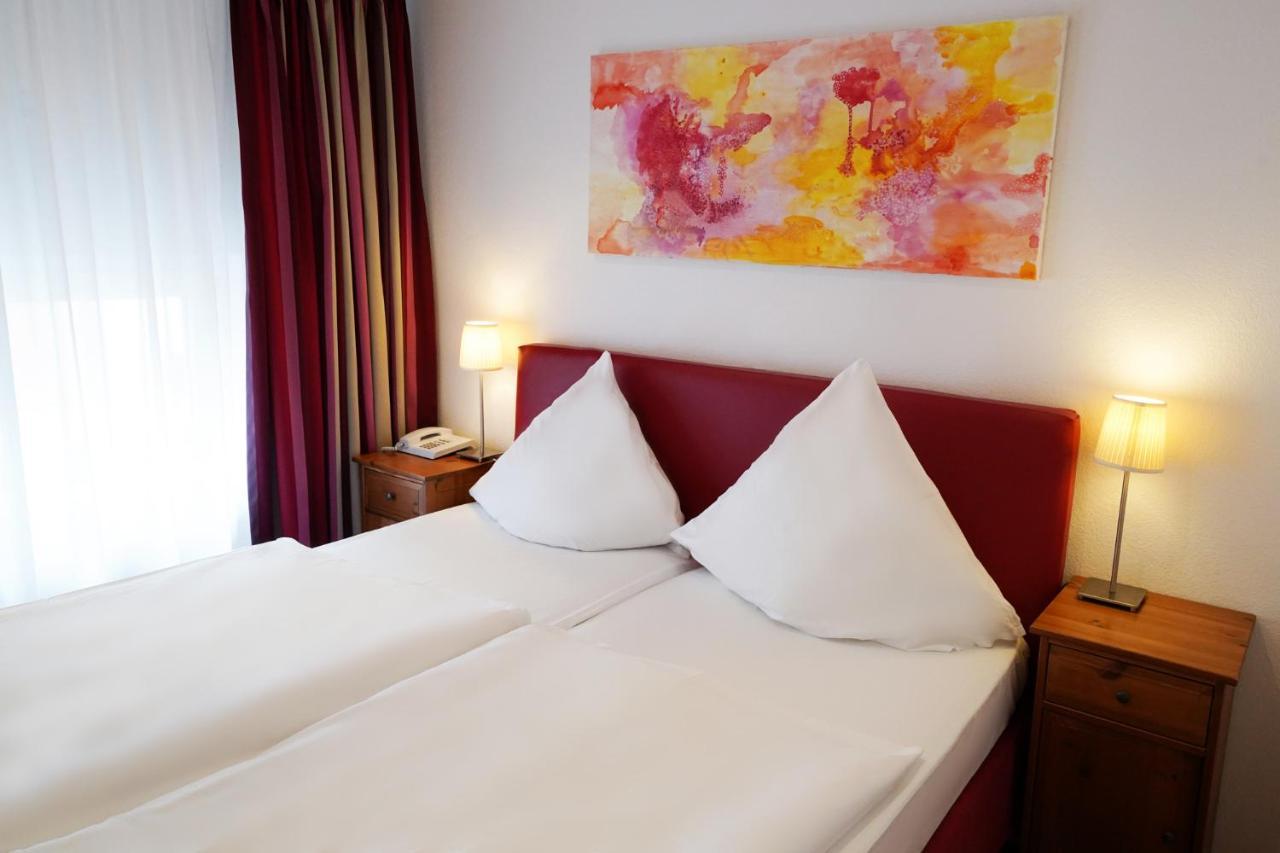 Hotel Im Kupferkessel Koln Bagian luar foto